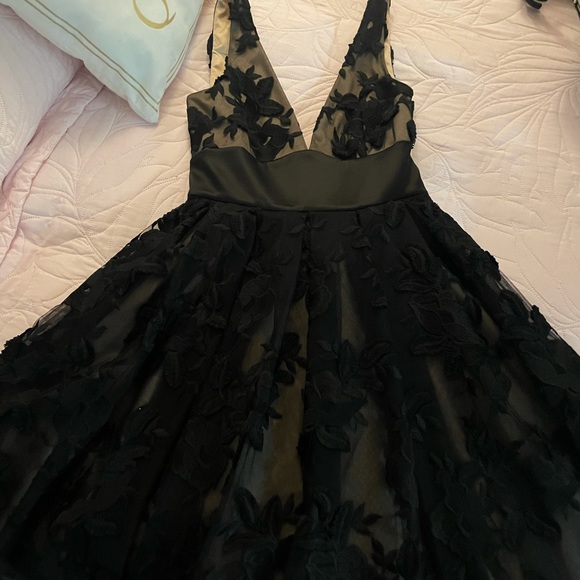 Dress - Picture 13 of 13